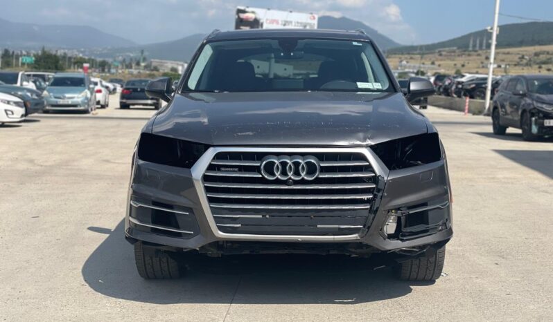 
								audi q7 full									