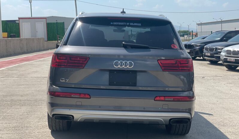 
								audi q7 full									