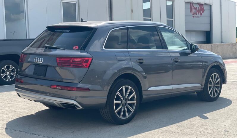 
								audi q7 full									