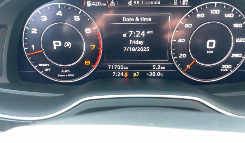 
								audi q7 full									