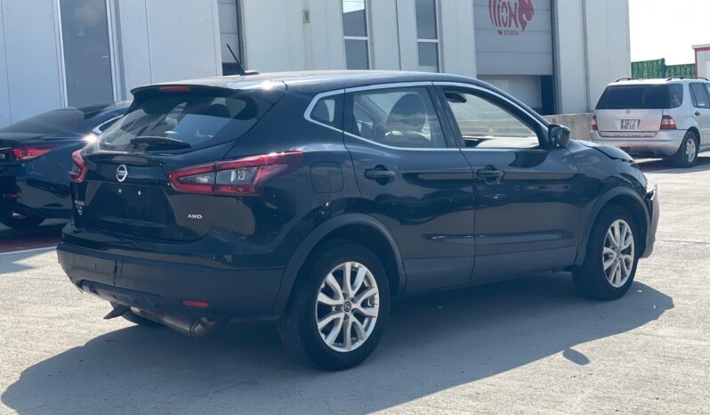 
								nissan rogue sport full									