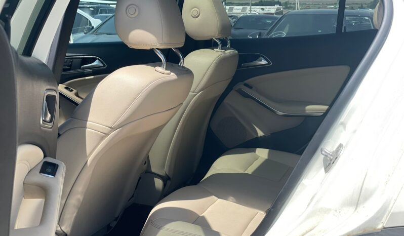 
								mercedes-benz gla full									