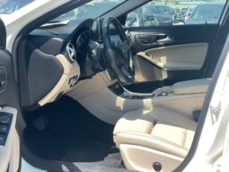 
										mercedes-benz gla full									