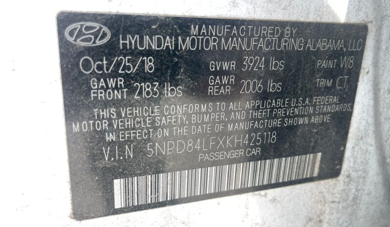
								hyundai elantra full									