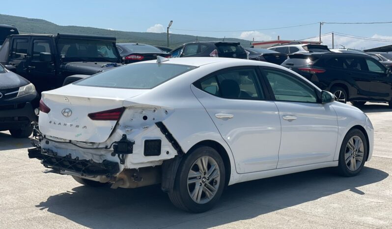 
								hyundai elantra full									