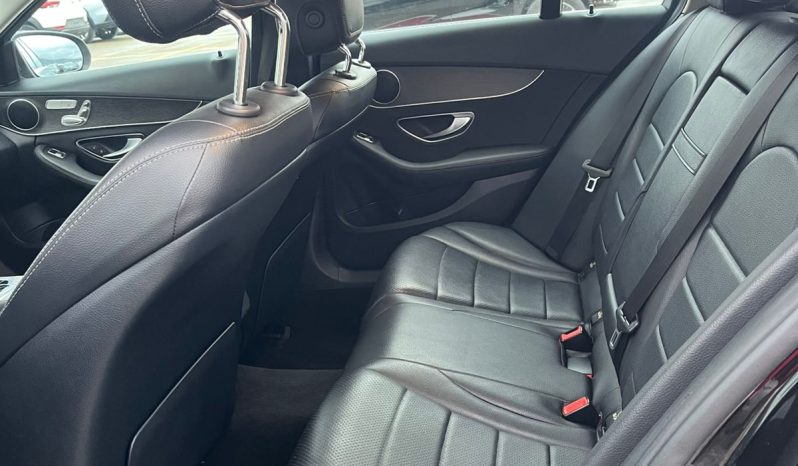 
								Mercedes-Benz GLC 300 full									