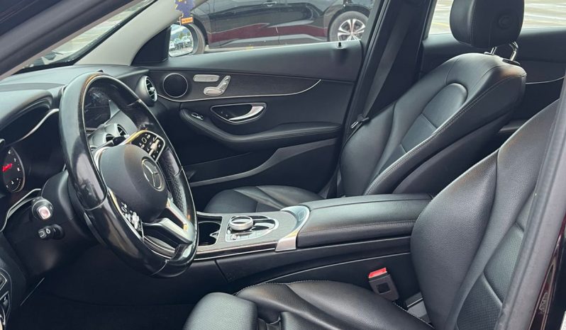 
								Mercedes-Benz GLC 300 full									