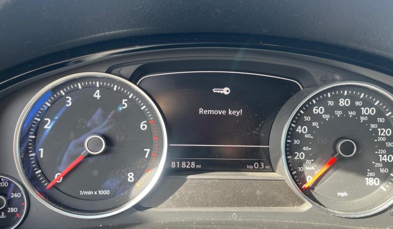 
								Volkswagen Touareg full									