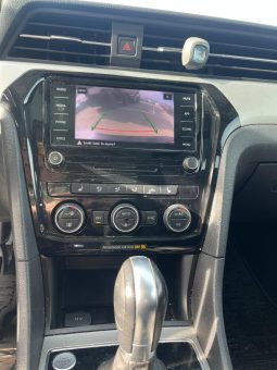 
										VOLKSWAGEN PASSAT full									