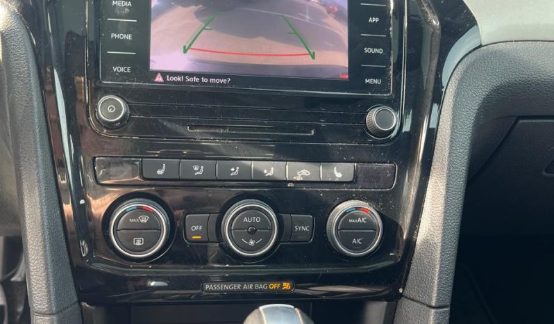 
								VOLKSWAGEN PASSAT full									