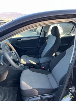 
										VOLKSWAGEN JETTA full									