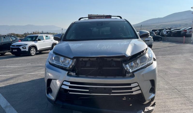 
								Toyota Highlander full									