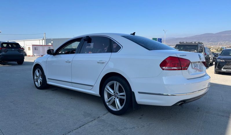 
								VOLKSWAGEN PASSAT full									