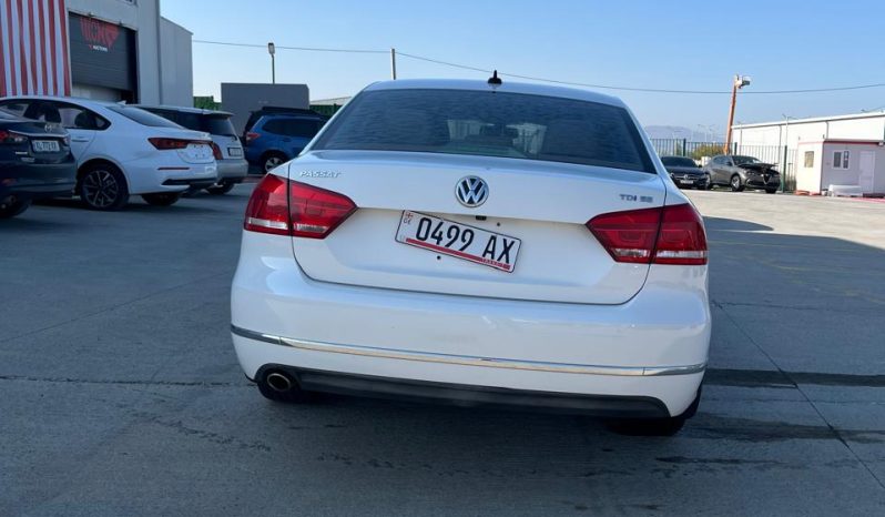 
								VOLKSWAGEN PASSAT full									