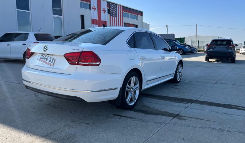 
								VOLKSWAGEN PASSAT full									