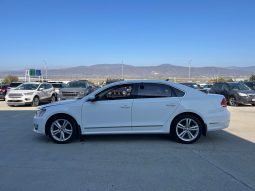 
										VOLKSWAGEN PASSAT full									