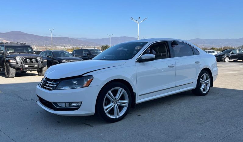 
								VOLKSWAGEN PASSAT full									