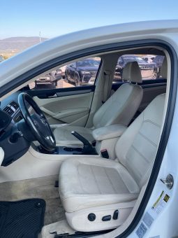 
										VOLKSWAGEN PASSAT full									