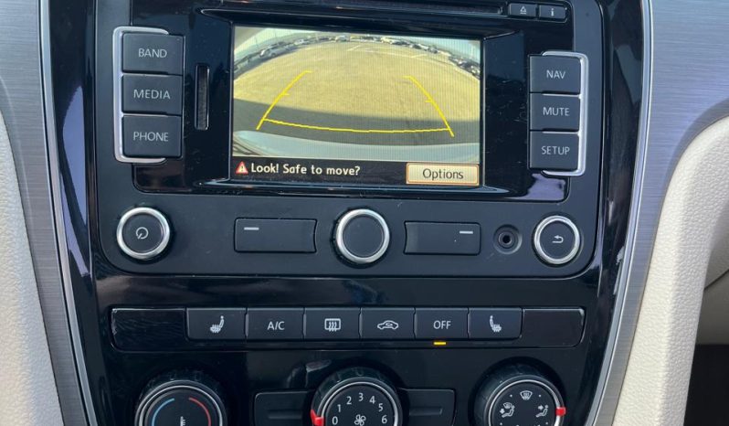 
								VOLKSWAGEN PASSAT full									