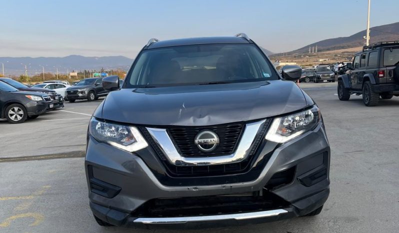 
								Nissan Rogue full									