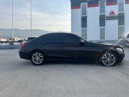 
										Mercedes-Benz C-Class full									