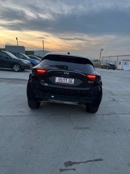 
										2017 Infiniti QX30 full									