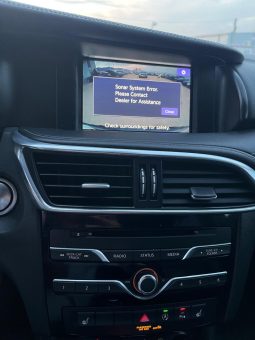 
										2017 Infiniti QX30 full									