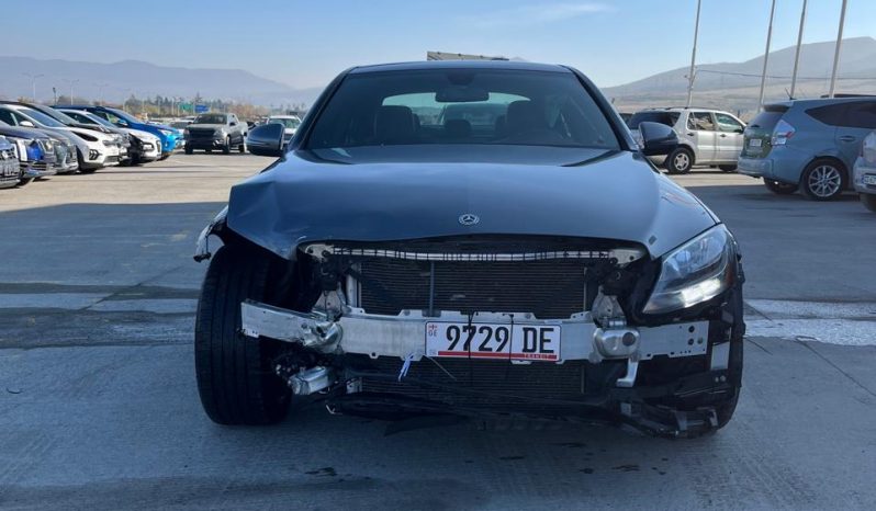 
								Mercedes-Benz C-Class full									