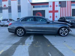 
										Mercedes-Benz C-Class full									