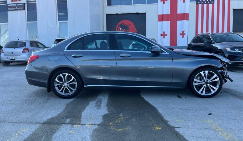 
								Mercedes-Benz C-Class full									