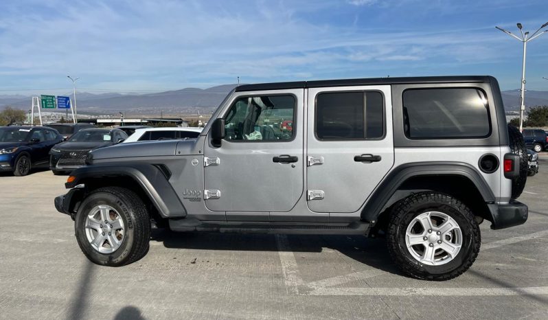 
								Jeep Wrangler full									