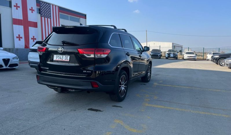 
								Toyota Highlander full									