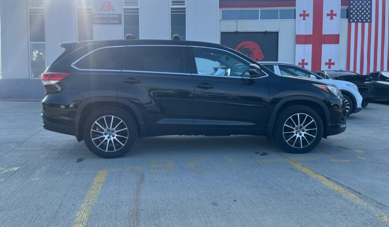 
								Toyota Highlander full									