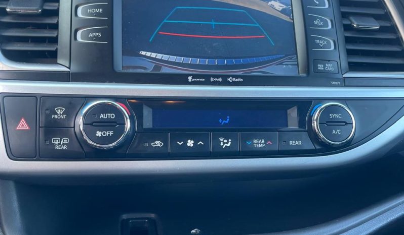 
								Toyota Highlander full									