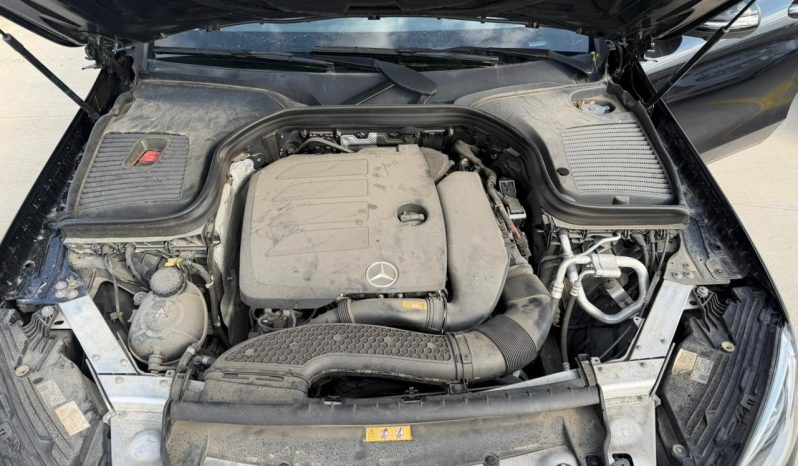 
								Mercedes-Benz GLC 300 full									