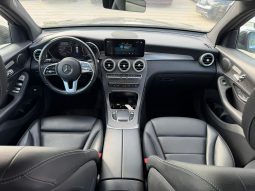 
										Mercedes-Benz GLC 300 full									