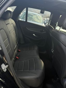 
										Mercedes-Benz GLC 300 full									