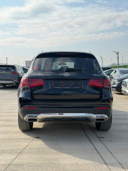
										Mercedes-Benz GLC 300 full									