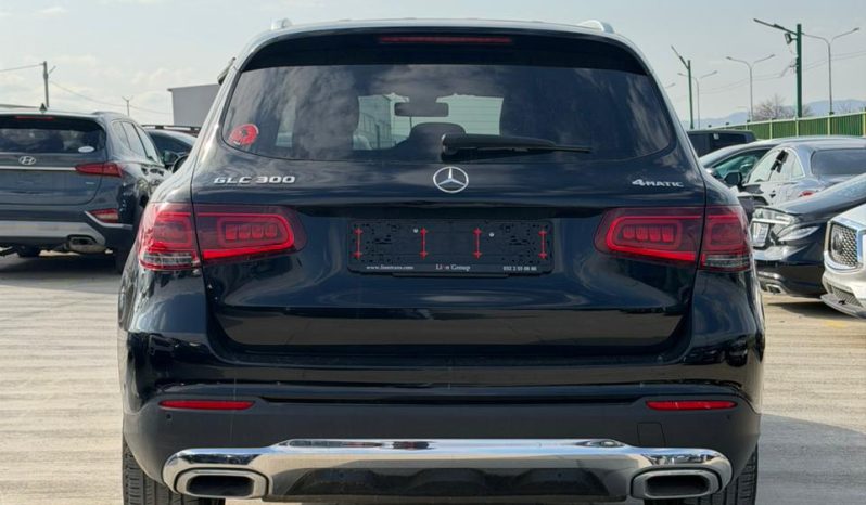 
								Mercedes-Benz GLC 300 full									
