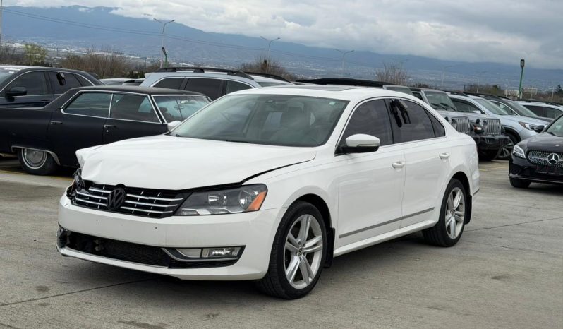 
								VOLKSWAGEN PASSAT full									