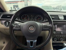 
										VOLKSWAGEN PASSAT full									
