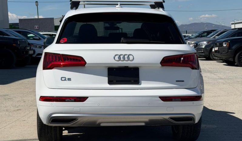 
								Audi Q5 full									