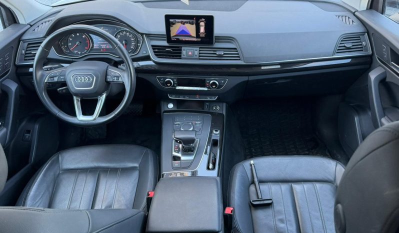 
								Audi Q5 full									