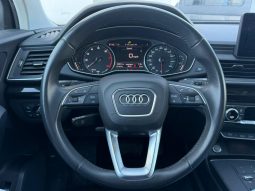 
										Audi Q5 full									