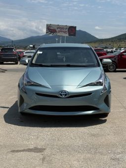 
										Toyota Prius full									