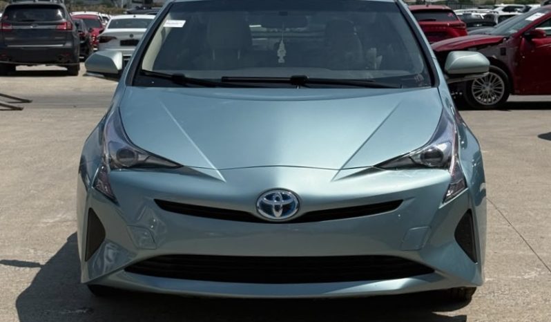 
								Toyota Prius full									