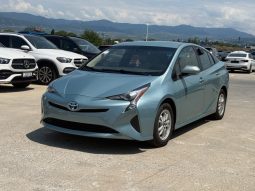 
										Toyota Prius full									