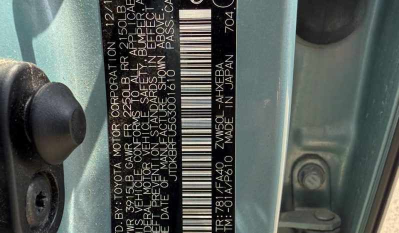 
								Toyota Prius full									