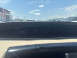
										Toyota Prius full									