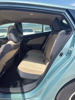 
										Toyota Prius full									